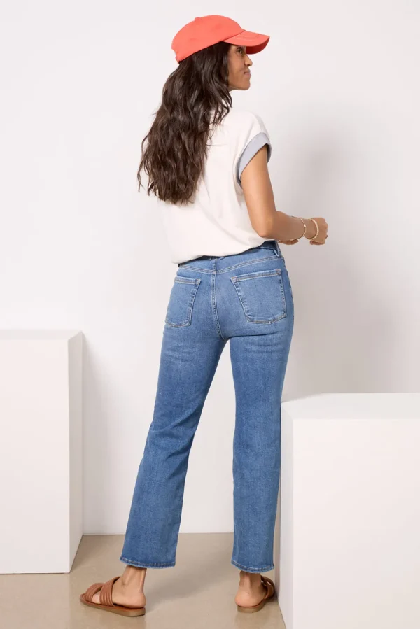 Always Fits Good Legs Straight