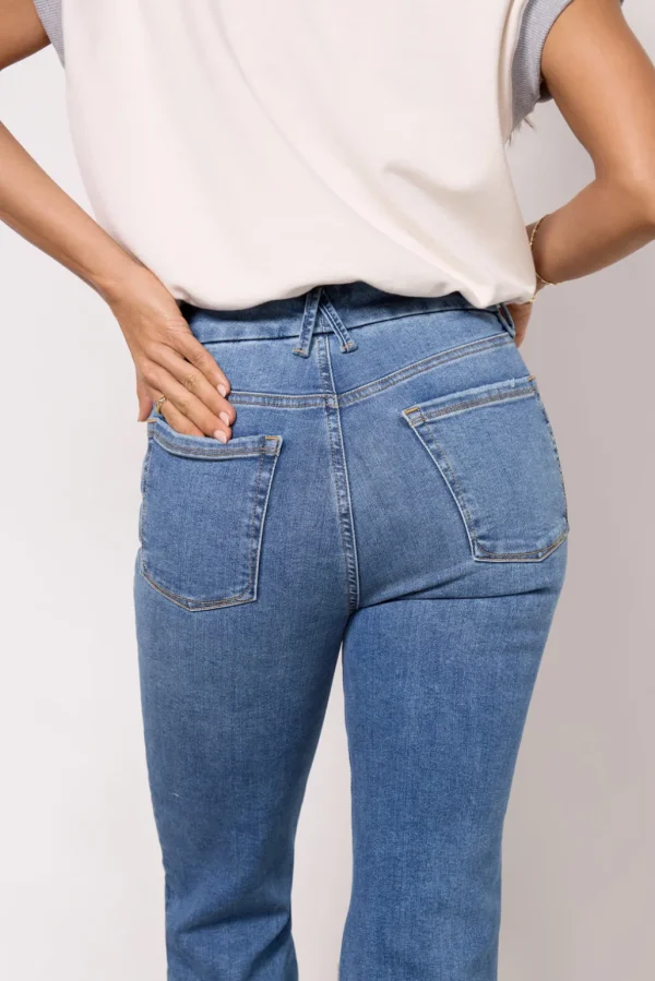 Always Fits Good Legs Straight
