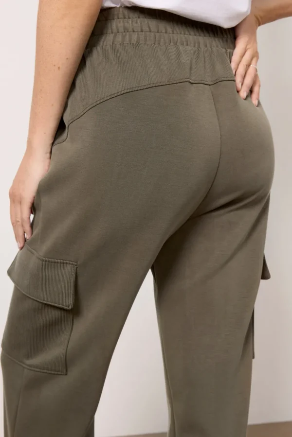 Ari Cargo Jogger