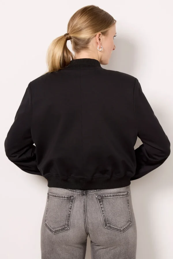 Camilla Bomber