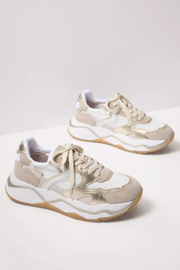 Club Mesh Sneaker
