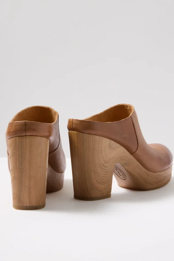 Demi II Clog