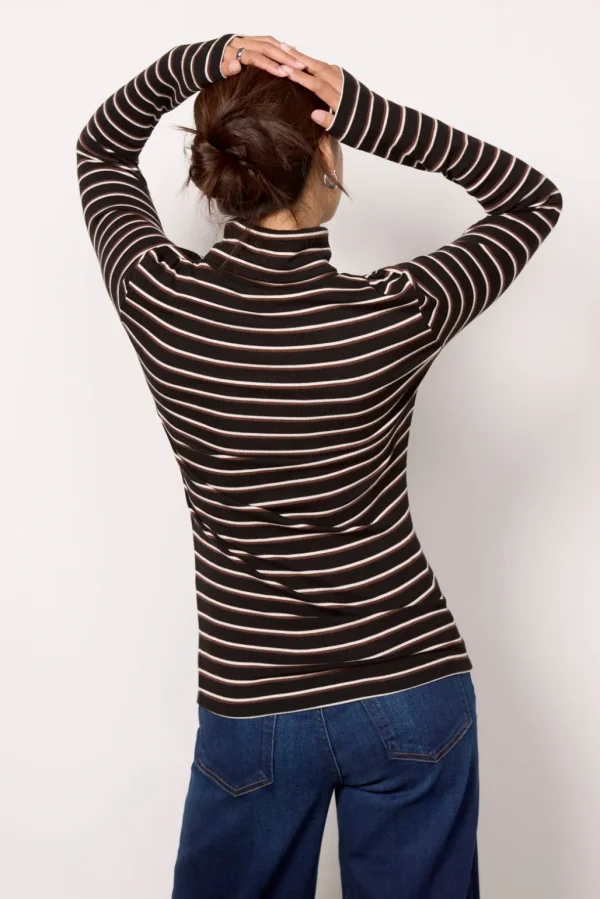 Essential Turtleneck
