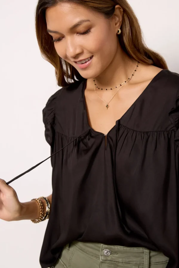 Frill V Isla Top