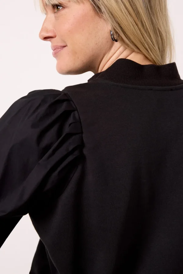 Jordan Zip Up Puff Sleeve Top