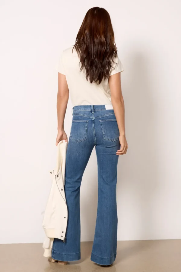 Kinsley Flare