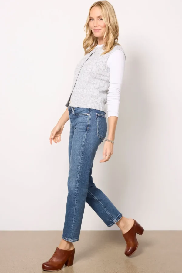 Kye Mid Rise Straight Crop