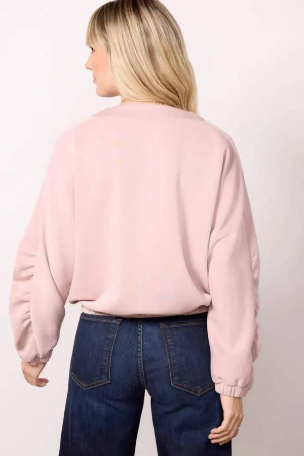 Mariana Sleek Pullover