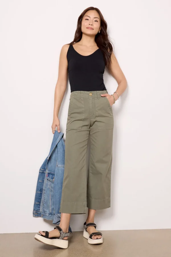 Nina Seamless V-Neck Tank