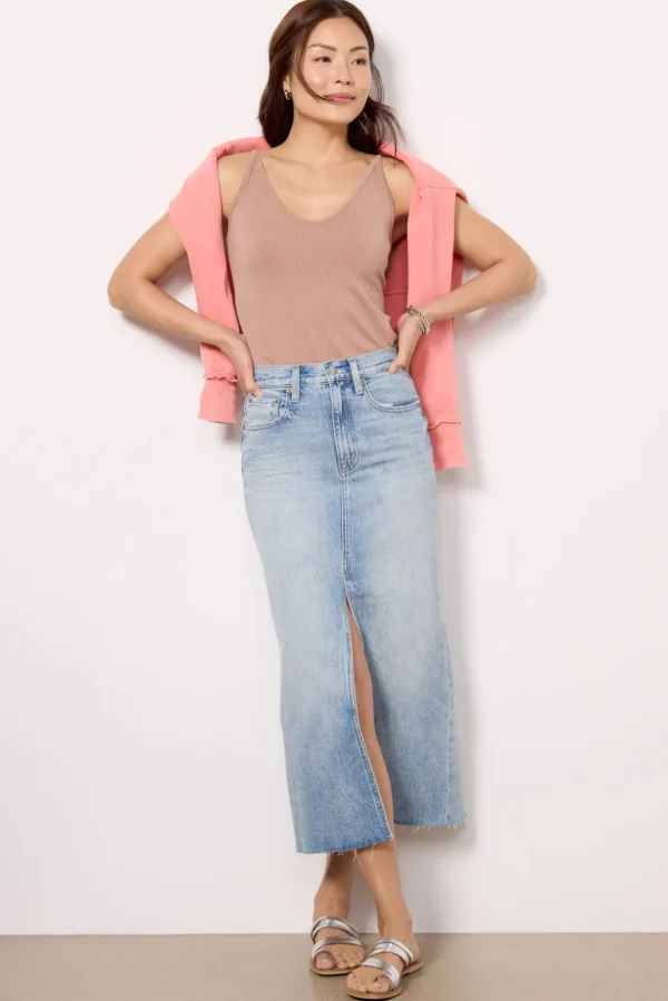 Nina Seamless V-Neck Tank