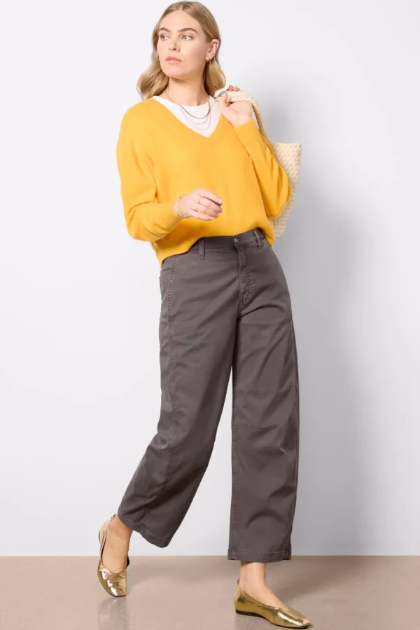 Raxow V-Neck Sweater